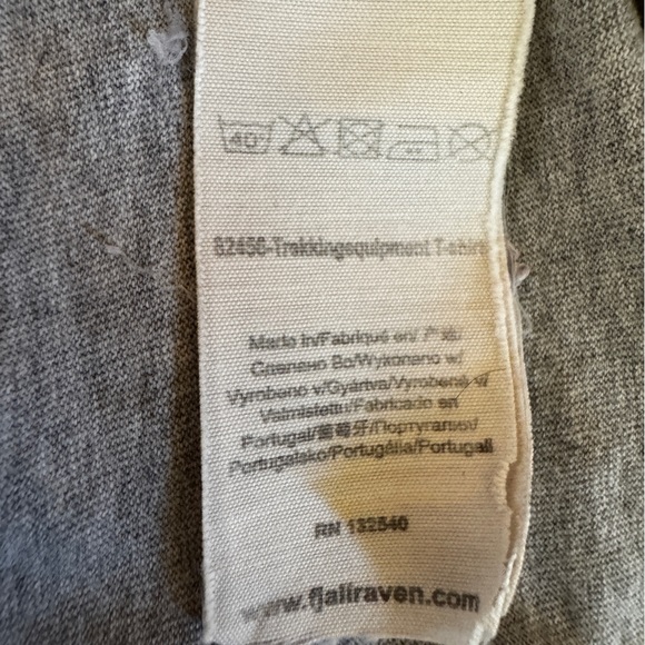 Fjallraven Gray Short Sleeve Tee - Picture 4 of 4